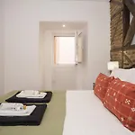Apartman 4 *