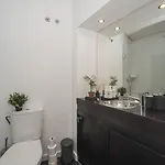 4 * Lisboa